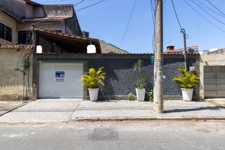 Casa para alugar com 280m², 2 quartos e 2 vagas Casa para alugar com 280m², 2 quartos e 2 vagasFachada