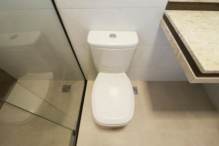 Casa à venda com 144m², 3 quartos e 2 vagasBanheiro da Suíte 1