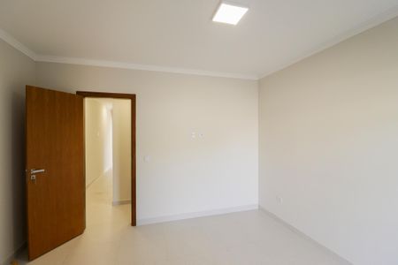 Casa à venda com 144m², 3 quartos e 2 vagasSuíte 1