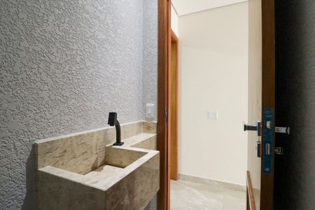 Casa à venda com 144m², 3 quartos e 2 vagasLavabo