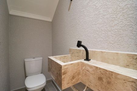 Casa à venda com 144m², 3 quartos e 2 vagasLavabo