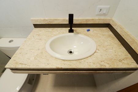 Casa à venda com 144m², 3 quartos e 2 vagasBanheiro da Suíte 1