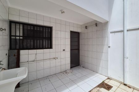 Casa à venda com 105m², 2 quartos e 1 vagaÁrea de Serviço