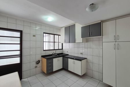 Casa à venda com 105m², 2 quartos e 1 vagaCozinha - Armários
