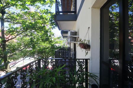 Apartamento para alugar com 110m², 4 quartos e 2 vagasVaranda