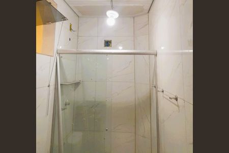 Banheiro Social de apartamento para alugar com 2 quartos, 80m² em Jardim Vitória, Belo Horizonte