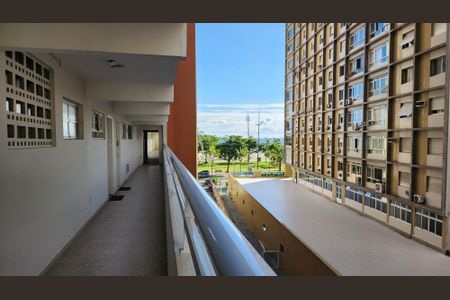 Apartamento para alugar com 72m², 1 quarto e 1 vagaCorredor