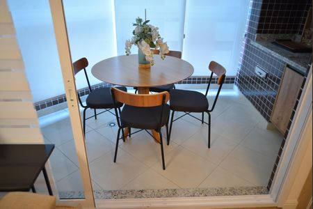 Apartamento à venda com 100m², 3 quartos e 2 vagasVaranda Goumert