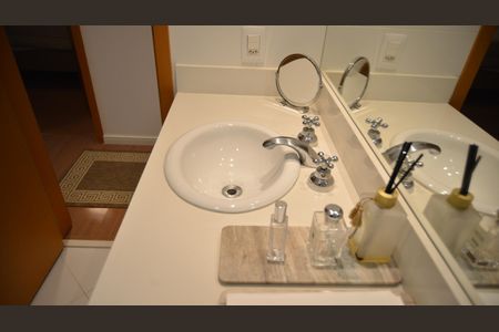 Apartamento à venda com 100m², 3 quartos e 2 vagasBanheiro Social