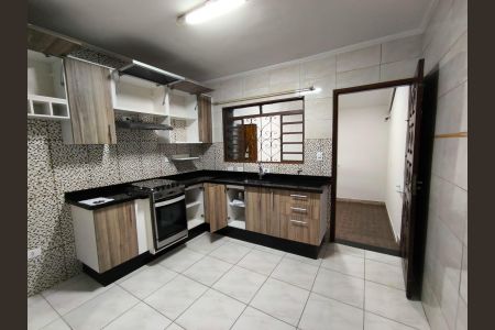 Cozinha de casa para alugar com 2 quartos, 80m² em Jardim Santa Ines, Guarulhos