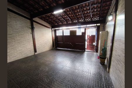 Garagem de casa para alugar com 2 quartos, 80m² em Jardim Santa Ines, Guarulhos