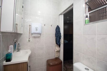 Casa à venda com 247m², 4 quartos e 6 vagas Casa à venda com 247m², 4 quartos e 6 vagasBanheiro 5