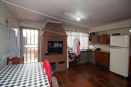 Casa à venda com 247m², 4 quartos e 6 vagas Casa à venda com 247m², 4 quartos e 6 vagasChurrasqueira