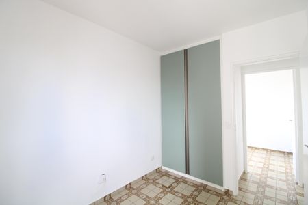 Apartamento à venda com 69m², 3 quartos e 2 vagasQuarto 2