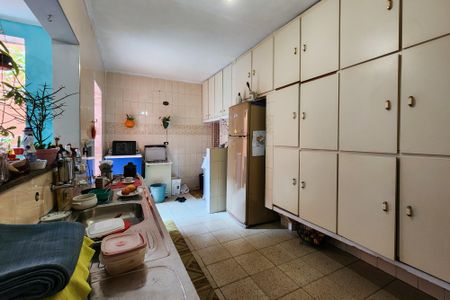 Casa à venda com 188m², 2 quartos e 2 vagasCozinha 