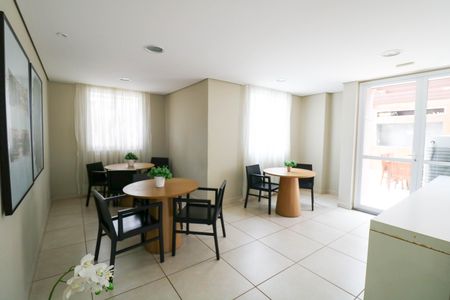 Apartamento para alugar com 60m², 2 quartos e 1 vagaÁrea comum
