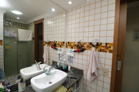 Apartamento à venda com 60m², 3 quartos e 1 vagaBanheiro