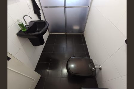 Casa à venda com 96m², 3 quartos e 1 vaga Casa à venda com 96m², 3 quartos e 1 vagaBanheiro