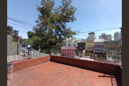 Casa à venda com 96m², 3 quartos e 1 vaga Casa à venda com 96m², 3 quartos e 1 vagaVaranda