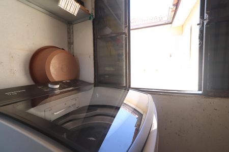 Casa à venda com 160m², 3 quartos e 2 vagasÁrea de Serviço