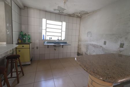 Casa à venda com 160m², 3 quartos e 2 vagasAndar subsolo