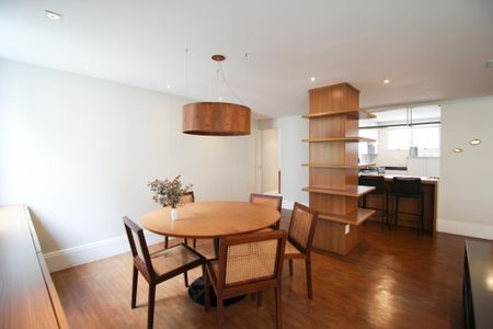 Apartamento para alugar com 125m², 2 quartos e 1 vagaSala