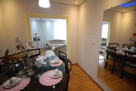 Apartamento à venda com 200m², 4 quartos e 2 vagasCopa