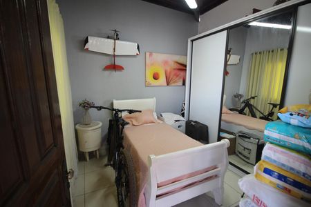 Apartamento à venda com 200m², 4 quartos e 2 vagasQuarto 4