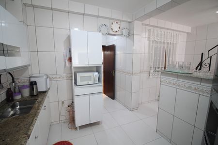 Apartamento à venda com 200m², 4 quartos e 2 vagasCozinha
