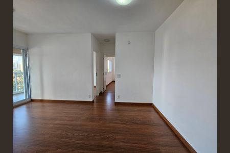 Apartamento para alugar com 75m², 2 quartos e 1 vagaSala
