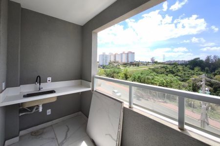 Apartamento à venda com 64m², 2 quartos e 1 vagaÁrea de Serviço - Varanda