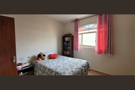 Casa para alugar com 138m², 2 quartos e 7 vagasSuíte