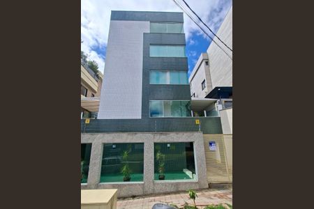 Apartamento para alugar com 190m², 4 quartos e 3 vagas Apartamento para alugar com 190m², 4 quartos e 3 vagasFachada