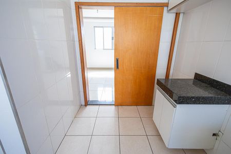 Apartamento para alugar com 190m², 4 quartos e 3 vagas Apartamento para alugar com 190m², 4 quartos e 3 vagasCozinha