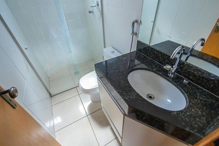 Apartamento para alugar com 190m², 4 quartos e 3 vagas Apartamento para alugar com 190m², 4 quartos e 3 vagasBanheiro