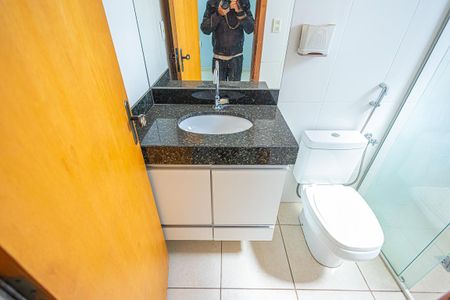 Apartamento para alugar com 190m², 4 quartos e 3 vagas Apartamento para alugar com 190m², 4 quartos e 3 vagasBanheiro da Suíte