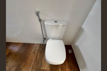 Casa de condomínio à venda com 300m², 3 quartos e 2 vagas Casa de condomínio à venda com 300m², 3 quartos e 2 vagasSuíte 1 - Banheiro