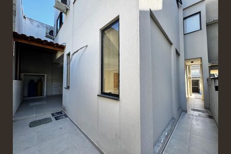 Casa de condomínio à venda com 300m², 3 quartos e 2 vagas Casa de condomínio à venda com 300m², 3 quartos e 2 vagasÁrea externa