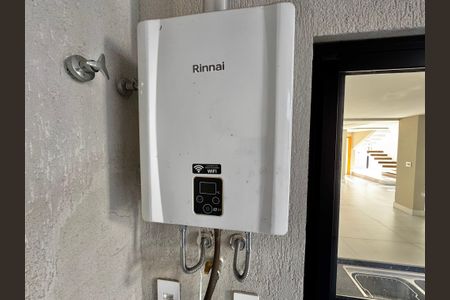 Casa de condomínio à venda com 300m², 3 quartos e 2 vagas Casa de condomínio à venda com 300m², 3 quartos e 2 vagasÁrea de Serviço