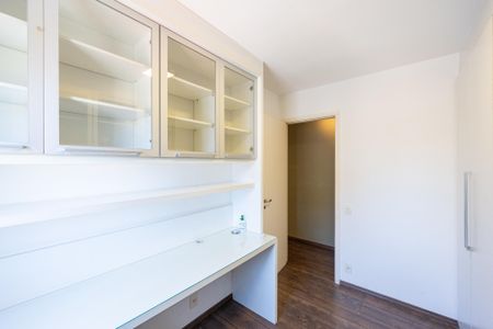 Apartamento à venda com 84m², 3 quartos e 2 vagasQuarto 3