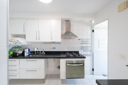 Apartamento à venda com 84m², 3 quartos e 2 vagasCozinha