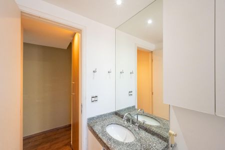 Apartamento à venda com 84m², 3 quartos e 2 vagasBanheiro Social