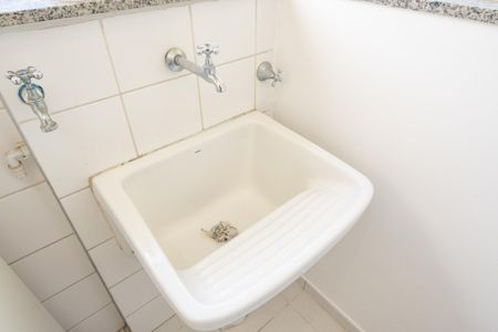 Apartamento à venda com 84m², 3 quartos e 2 vagasLavanderia