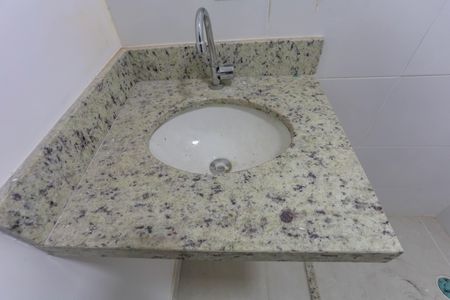 Apartamento à venda com 40m², 2 quartos e 1 vaga Apartamento à venda com 40m², 2 quartos e 1 vagaBanheiro