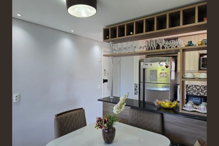 Sala  de apartamento à venda com 2 quartos, 47m² em Jardim Bela Vista, Guarulhos