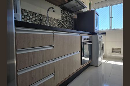 Apartamento à venda com 47m², 2 quartos e 1 vaga Apartamento à venda com 47m², 2 quartos e 1 vagaCozinha e Área de Serviço
