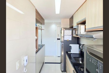Apartamento à venda com 47m², 2 quartos e 1 vaga Apartamento à venda com 47m², 2 quartos e 1 vagaCozinha e Área de Serviço