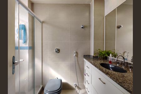 Apartamento à venda com 102m², 3 quartos e 2 vagas Apartamento à venda com 102m², 3 quartos e 2 vagasBanheiro da Suíte