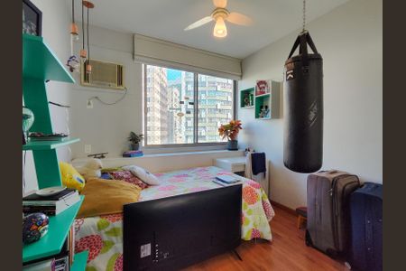 Apartamento à venda com 102m², 3 quartos e 2 vagas Apartamento à venda com 102m², 3 quartos e 2 vagasQuarto 1