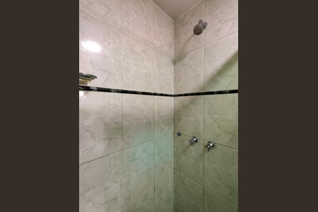 Apartamento à venda com 102m², 3 quartos e 2 vagas Apartamento à venda com 102m², 3 quartos e 2 vagasBanheiro Corredor